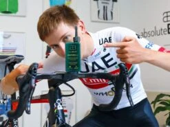 Absolute Black AbsoluteBLACK Lubrifiant Chaîne GRAPHENlube - 140ml Toutes Conditions -Vélos Série Boutique absoluteblack lubrifiant chaine graphenlube 140ml toutes conditions 2