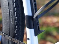 BMC Support De Dérailleur Avant Et Couvercle Kaius KAS01 - 30004027 -Vélos Série Boutique bmc support de derailleur avant et couvercle kaius kas01 30004027 2