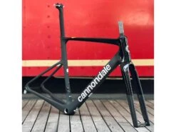 CANNONDALE Cadre SuperSix EVO Hi-MOD Smoke Black 2023 -Vélos Série Boutique cannondale cadre supersix evo hi mod smoke black 2023 3