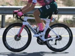 CANNONDALE SystemSix Hi-Mod Carbon Ultegra Di2 Replica Education First 2023 17 CANNONDALE SystemSix Hi-Mod Carbon Ultegra Di2 Replica Education First 2023 -Vélos Série Boutique cannondale systemsix hi mod carbon ultegra di2 replica education first 2023 7