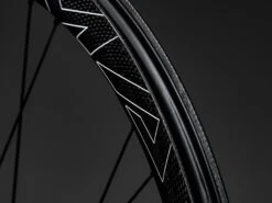 CORIMA Essentia 40 Roues Carbone 40mm Disques/tubeless Ready 2023 -Vélos Série Boutique corima essentia 40 roues carbone 40mm disquestubeless ready 2023 4