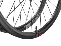 Dt-swiss DT Swiss Roues Carbone ERC 1100 Dicut® DB 35mm Disques/tubeless Ready 2023 8 Dt-swiss DT Swiss Roues Carbone ERC 1100 Dicut® DB 35mm Disques/tubeless Ready 2023 -Vélos Série Boutique dt swiss roues carbone erc 1100 dicut db 35mm disquestubeless ready 2023 1