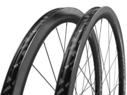 Dt-swiss DT Swiss Roues Carbone ERC 1100 Dicut® DB 35mm Disques/tubeless Ready 2023 9 Dt-swiss DT Swiss Roues Carbone ERC 1100 Dicut® DB 35mm Disques/tubeless Ready 2023 -Vélos Série Boutique dt swiss roues carbone erc 1100 dicut db 35mm disquestubeless ready 2023 2