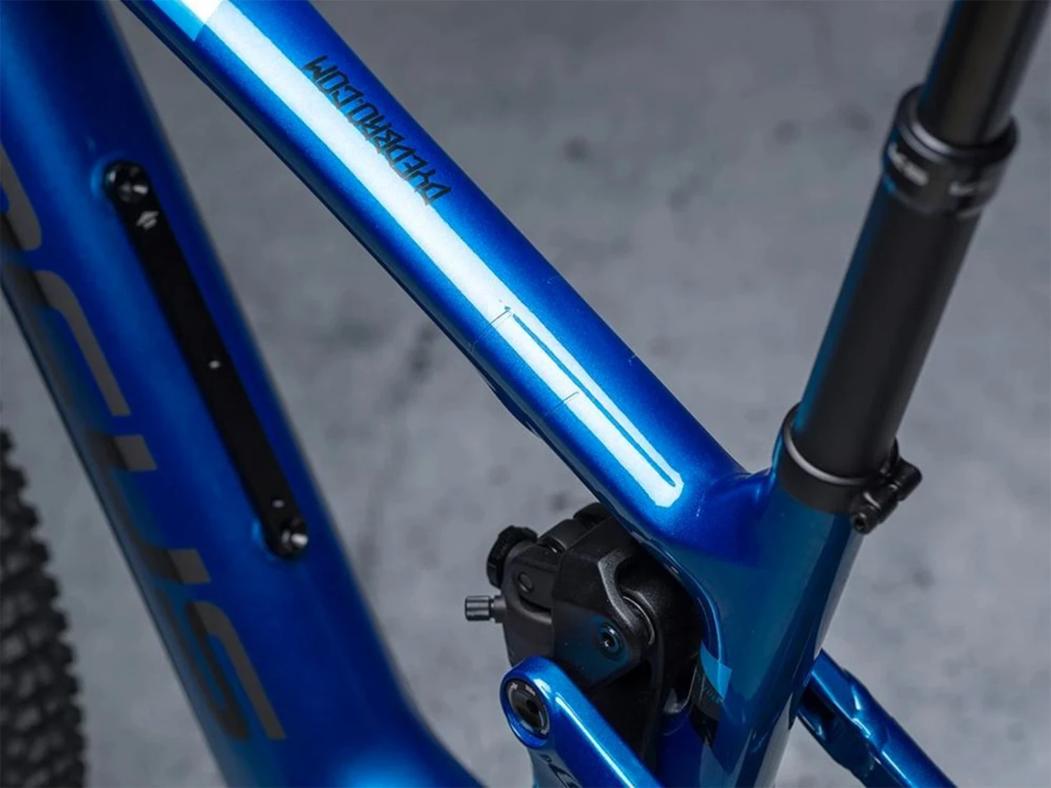 DYEDBRO Autocollant De Protection De Cadre VTT (transparent Brillant) 5 DYEDBRO Autocollant De Protection De Cadre VTT (transparent Brillant) – Image 3