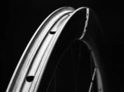 ENVE 45 Roues Carbone Foundation 45mm Disques-tubeless 2023 -Vélos Série Boutique enve 45 roues carbone foundation 45mm disques tubeless 2023 4