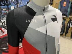 LVR CYCLES X GOBIK Maillot Manche Longues Atomic Pro 2022 -Vélos Série Boutique lvr cycles x gobik maillot manche longues atomic pro 2022 8