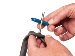 PARK TOOL Clef Pour Obus De Valve VC-1 12 PARK TOOL Clef Pour Obus De Valve VC-1 -Vélos Série Boutique park tool clef pour obus de valve vc 1 4