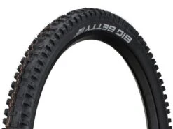 SCHWALBE Big Betty Pneu Souple Evolution Addix Soft Super Gravity - 27,5 X 2,4 Pouces
