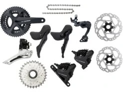 SHIMANO 105 Groupe Complet R7020 à Disque