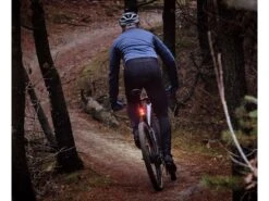 SIGMA Buster 150 RL éclairage Arrière USB / LED 20h D'autonomie -Vélos Série Boutique sigma buster 150 rl eclairage arriere usb led 20h d autonomie 3